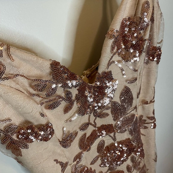 Lulu’s Rose Gold Sequin Mermaid Maxi Dress NWOT - Picture 8 of 10
